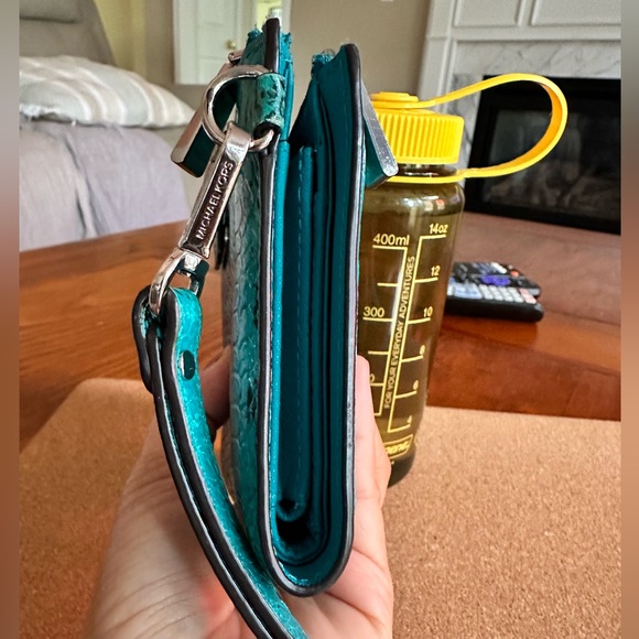Michael Kors Snake Texture Leather Large Double Full Zip Wallet / Wrislet, Teal - Picture 3 of 15